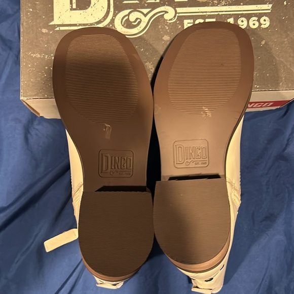 DINGO- short boots, white, women 8.5 new - Picture 4 of 4
